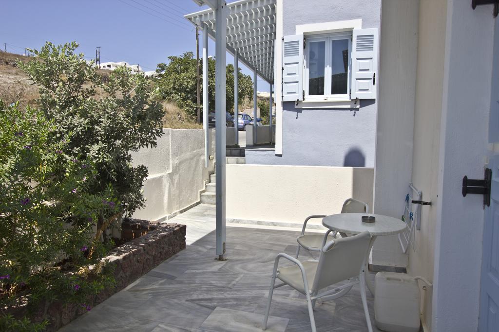 Erato Apartments Fira  Eksteriør billede